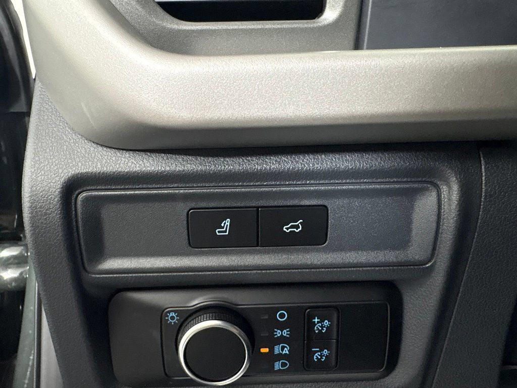 Used 2023 Ford Expedition XLT RWD image 17