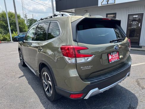 Used 2023 Subaru Forester Touring AWD/4WD image 8