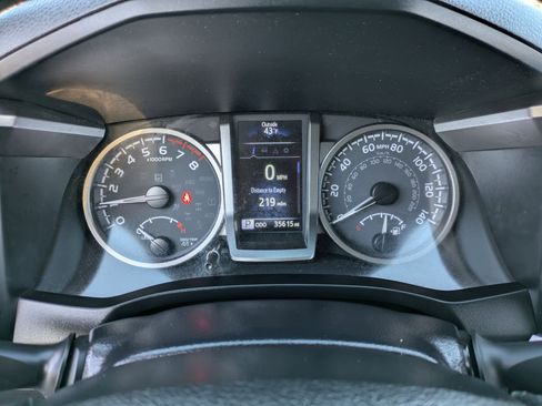 Used 2023 Toyota Tacoma image 10