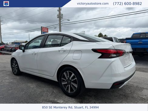 Used 2020 Nissan Versa SV FWD image 5