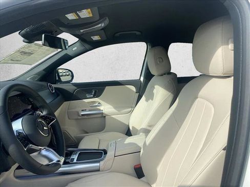 Certified 2025 Mercedes-Benz GLA 250 image 16