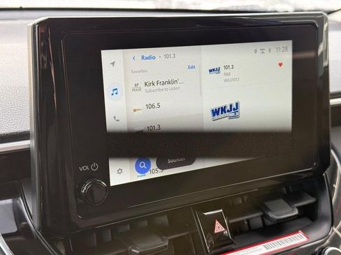 Used 2025 Toyota Corolla Cross LE image 22