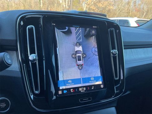 Certified 2023 Volvo XC40 B5 Ultimate w/ Protection Package Premier image 23