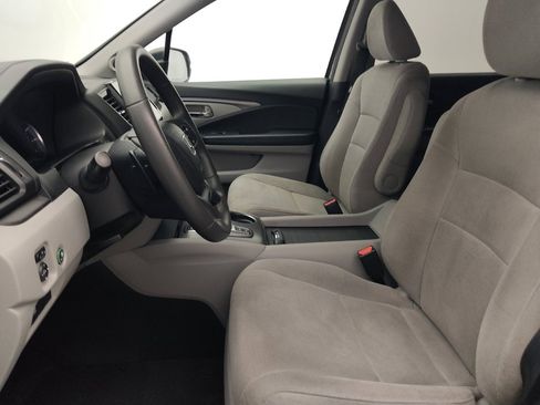 Used 2021 Honda Pilot EX image 17