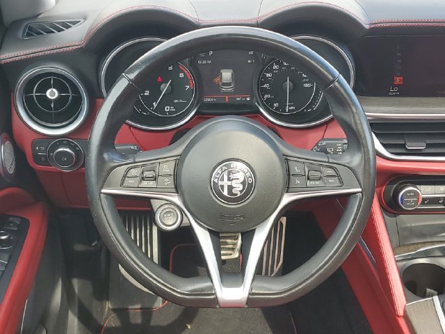 Used 2019 Alfa Romeo Stelvio Ti Lusso w/ Quick Order Package 22X Lusso AWD/4WD image 13