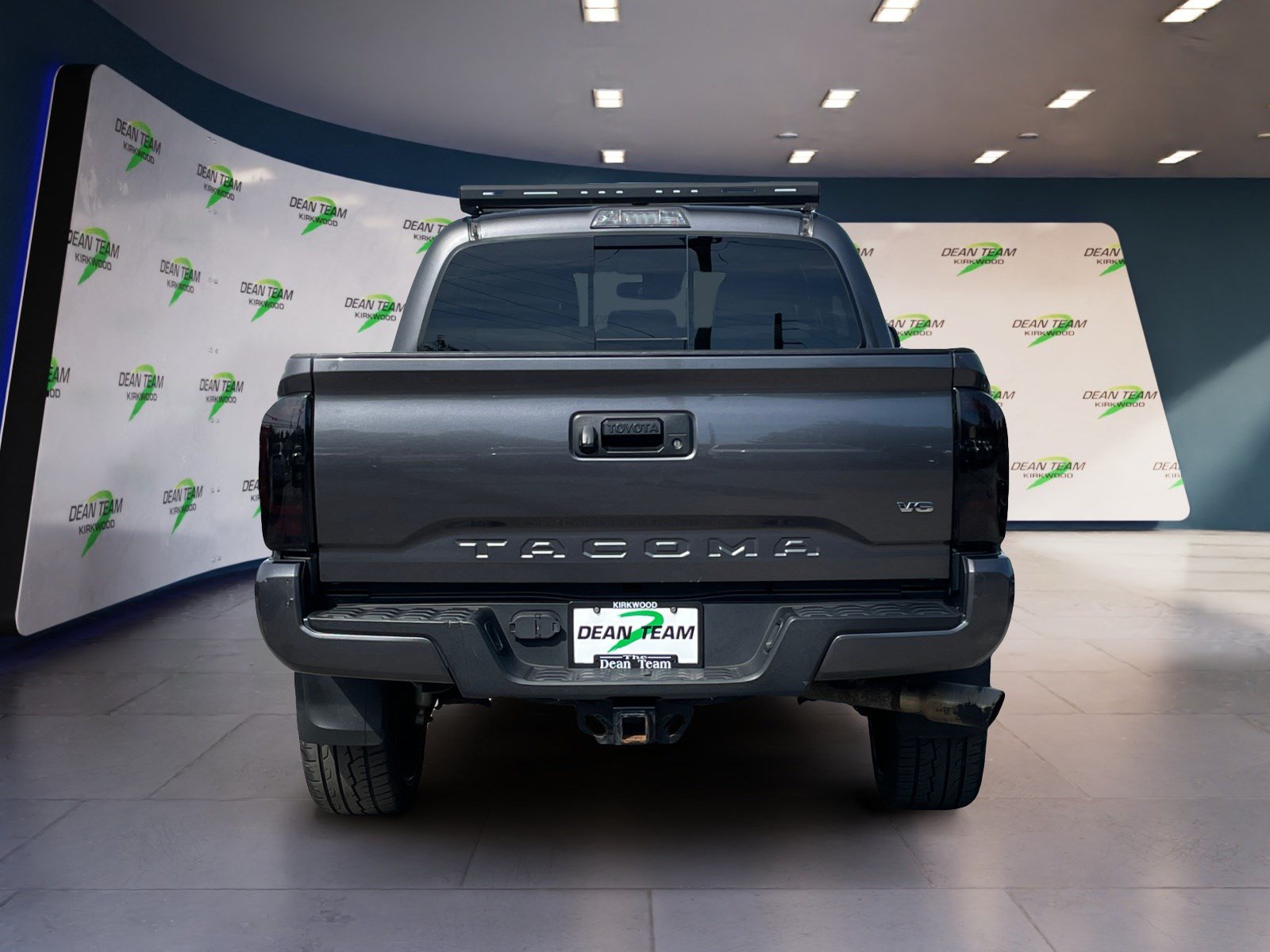 Used 2021 Toyota Tacoma TRD Sport AWD/4WD image 8