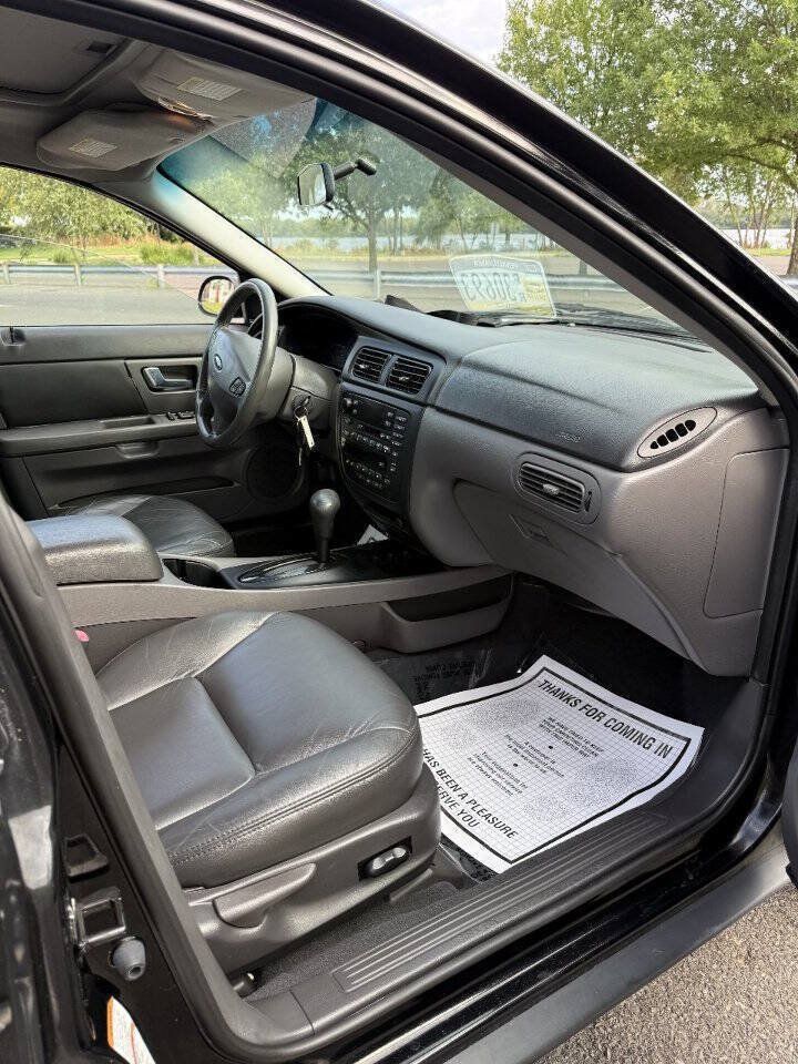 Used 2000 Ford Taurus SEL FWD image 16