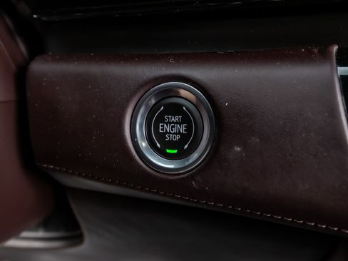 Used 2023 Cadillac Escalade Sport Platinum image 19