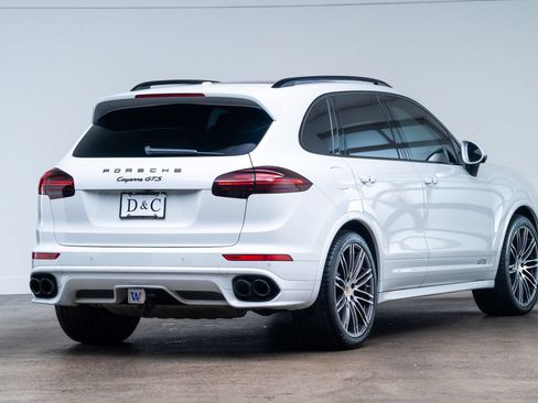 Used 2018 Porsche Cayenne GTS AWD/4WD image 5