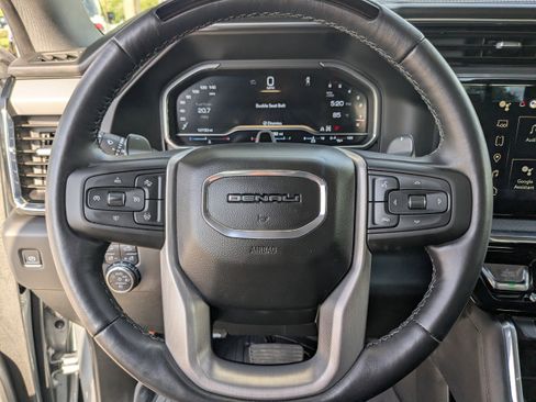 Used 2024 GMC Sierra 1500 Denali image 10