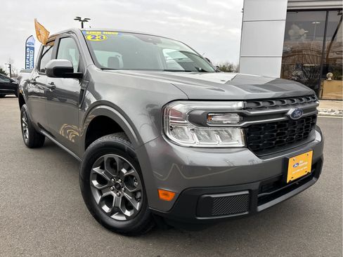 Certified 2023 Ford Maverick XLT w/ XLT Luxury Package image 2