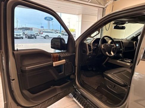 Used 2020 Ford F150 Lariat w/ Equipment Group 502A Luxury AWD/4WD image 10
