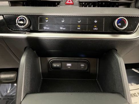 Used 2024 Kia Sportage LX FWD image 28
