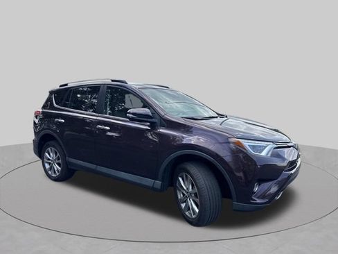 Used 2018 Toyota RAV4 Limited FWD image 11