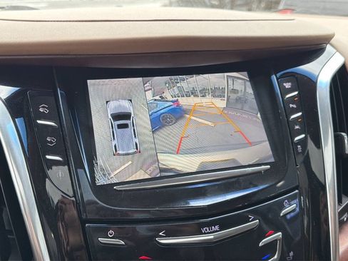 Used 2016 Cadillac Escalade Platinum AWD/4WD image 39
