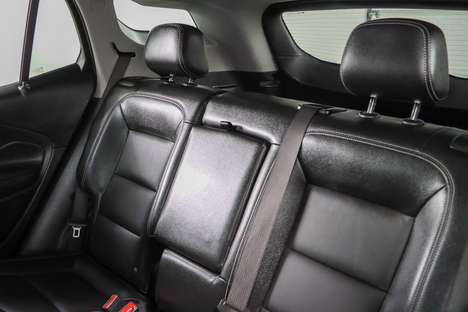 Used 2024 GMC Terrain SLT AWD/4WD image 24
