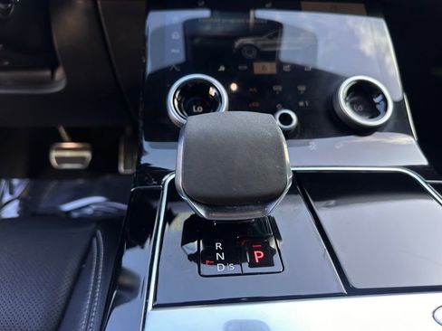 Used 2023 Land Rover Range Rover Velar R-Dynamic S image 20