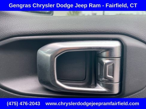 Certified 2025 Jeep Wrangler Unlimited Sahara AWD/4WD image 18
