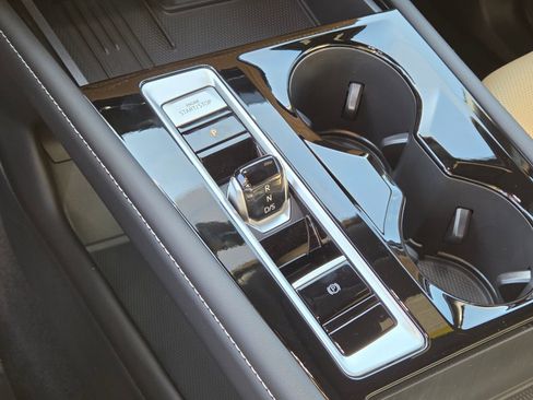 New 2026 Volkswagen Atlas Cross Sport SE FWD image 15