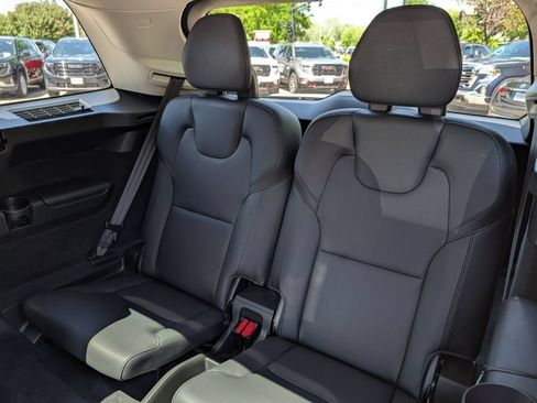 Used 2023 Volvo XC90 B6 Plus AWD/4WD image 29