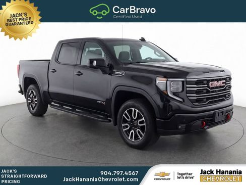 Certified 2022 GMC Sierra 1500 AT4 w/ AT4 Premium Package AWD/4WD image 1
