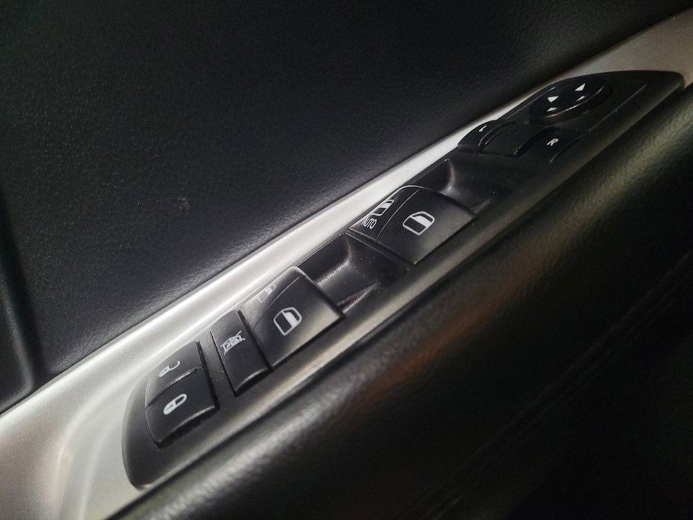 Used 2018 Dodge Journey SE w/ Mopar All Weather Group FWD image 27