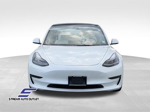 Used 2022 Tesla Model 3 RWD image 2