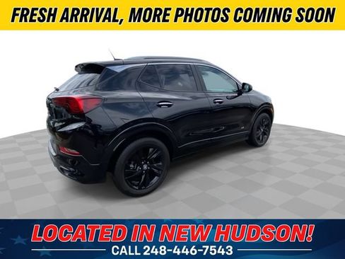 Used 2025 Buick Encore GX Sport Touring FWD image 2