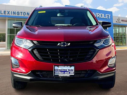 Used 2020 Chevrolet Equinox LT w/ Sport Edition image 3