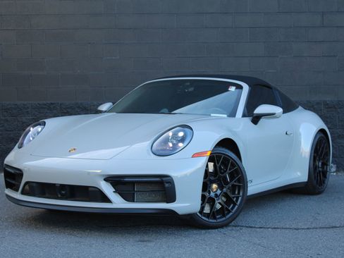 Certified 2022 Porsche 911 Targa 4S image 1