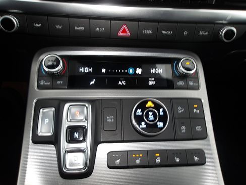 Certified 2023 Hyundai Palisade Calligraphy image 26