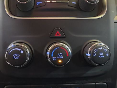 Used 2018 RAM 2500 Tradesman w/ Chrome Appearance Group AWD/4WD image 25