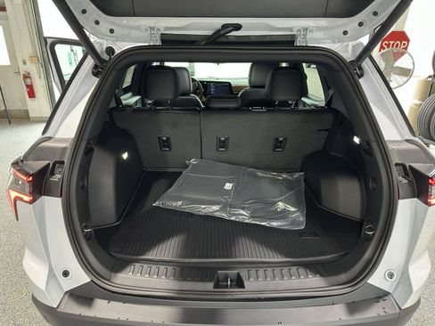 New 2026 Chevrolet Equinox ACTIV w/ LPO, Floor Liner Package image 10