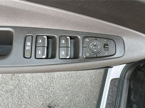 Used 2020 Hyundai Santa Fe SEL image 23