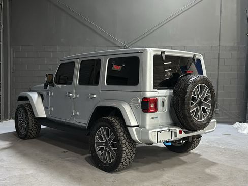 Used 2024 Jeep Wrangler High Altitude AWD/4WD image 4