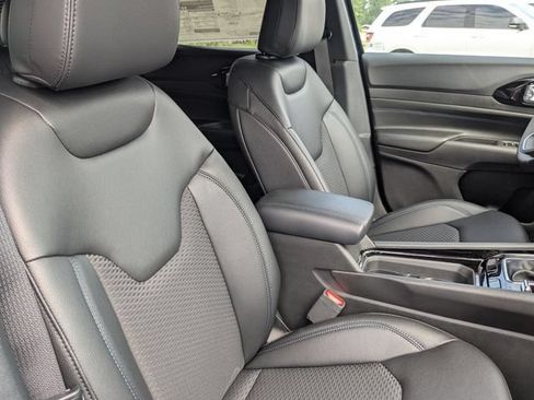 New 2026 Jeep Compass Latitude AWD/4WD image 7