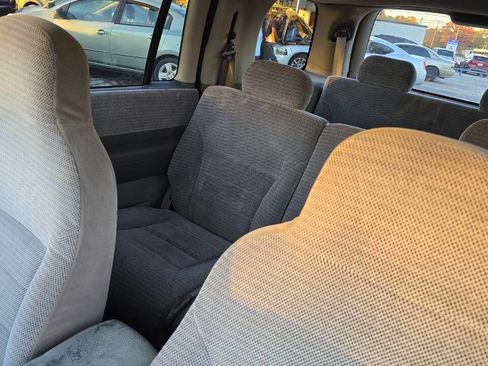 Used 2002 Dodge Durango SLT image 8