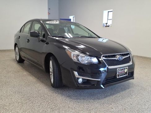 Used 2016 Subaru Impreza 2.0i Premium AWD/4WD image 3