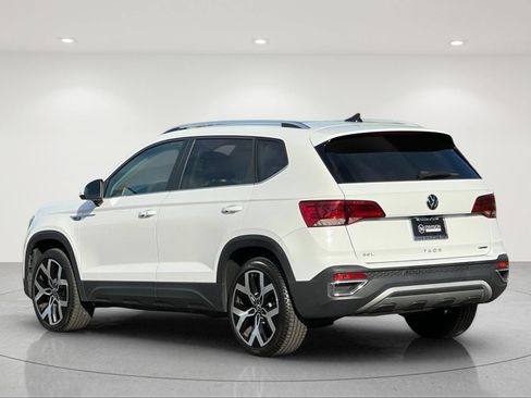 Used 2023 Volkswagen Taos SEL AWD/4WD image 3