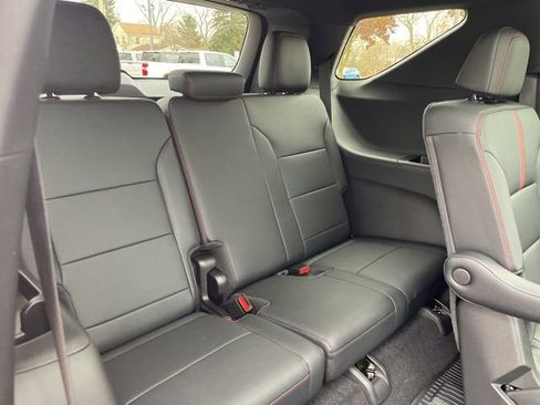 Certified 2025 Chevrolet Traverse RS w/ LPO, Floor Liner Package image 40