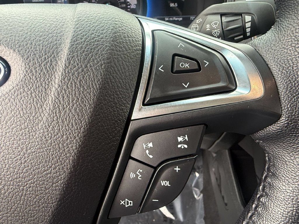 Used 2023 Ford Edge Titanium AWD/4WD image 20