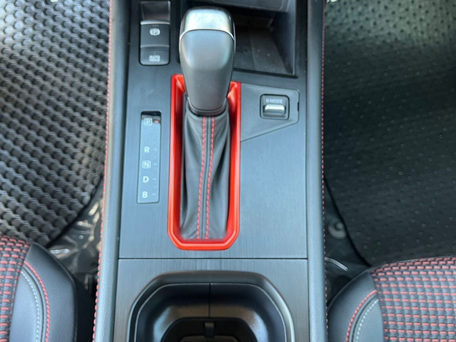 Used 2026 Nissan Kicks SR w/ Cold Weather Package FWD image 27