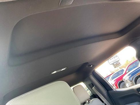 Used 2020 GMC Sierra 1500 SLT image 28