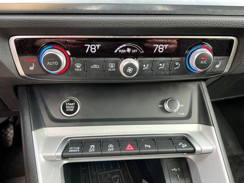 Used 2024 Audi Q3 2.0T Premium Plus w/ Premium Plus Package image 17