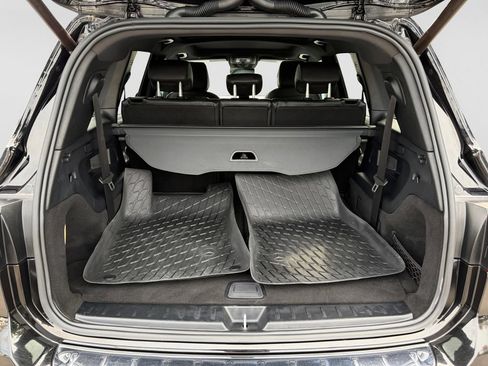 Used 2021 Mercedes-Benz GLB 250 4MATIC image 19