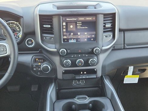 Used 2023 RAM 1500 Big Horn AWD/4WD image 11