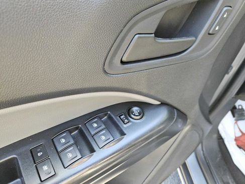Used 2019 Chevrolet Colorado W/T w/ WT Convenience Package RWD image 15