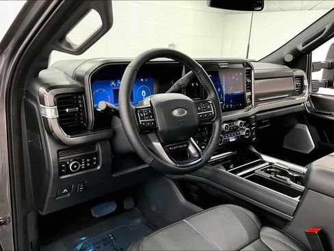 Used 2026 Ford F250 Platinum AWD/4WD image 17