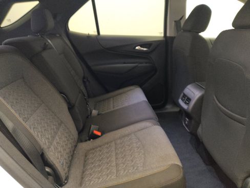 Used 2024 Chevrolet Equinox LT AWD/4WD image 19