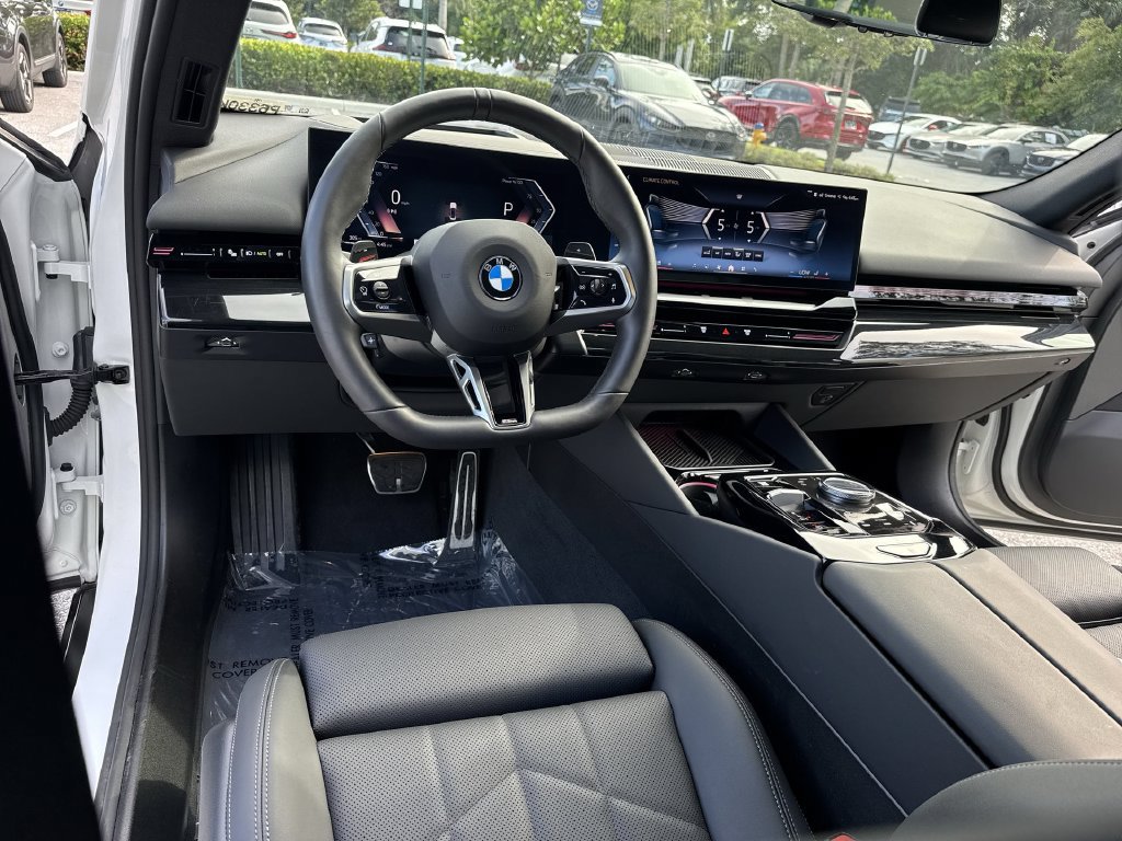 Used 2026 BMW 530i xDrive AWD/4WD image 35